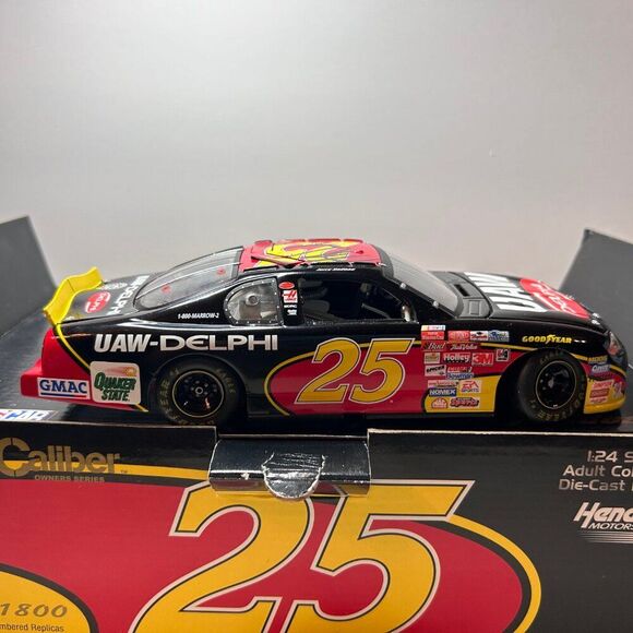 Jerry Nadeau #25 UAW Delphi Owner's Series Autographed 1:24 Scale NASCAR - Picture 3 of 16